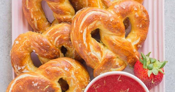 Soft Pretzels with Strawberry Margarita Sauce