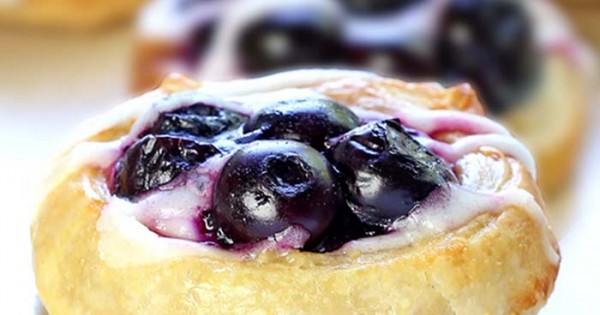 Easy Blueberry Cream Cheese Danish