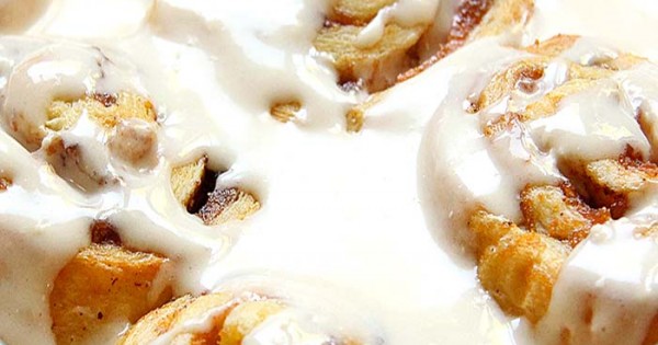 Easy Pumpkin Cinnamon Rolls