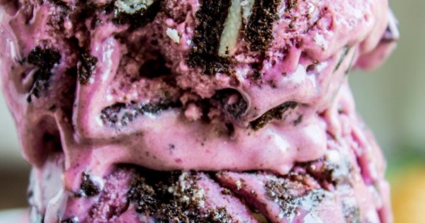 Black Raspberry Oreo Ice Cream