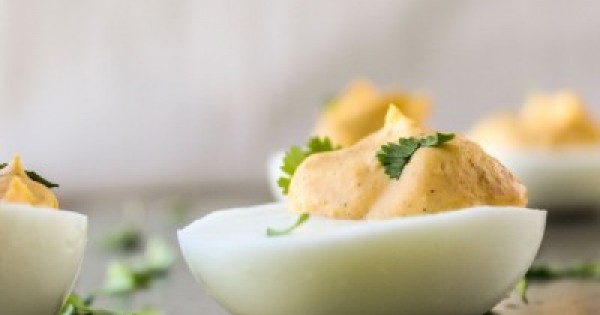 Sriracha Deviled Eggs