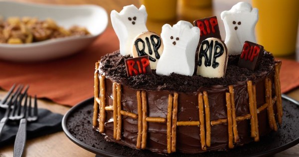 PEEPS® Ghosts in a Graveyard Cake