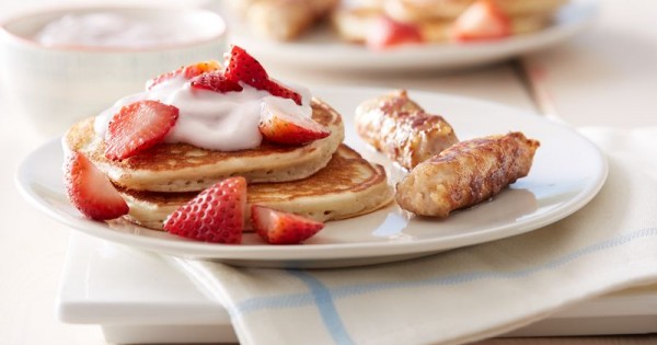 Strawberry Greek Yogurt Pancakes