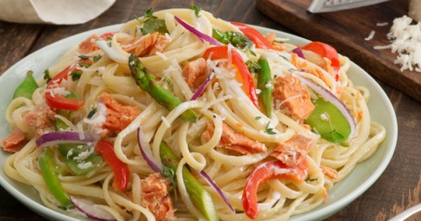 Salmon Garden Linguini