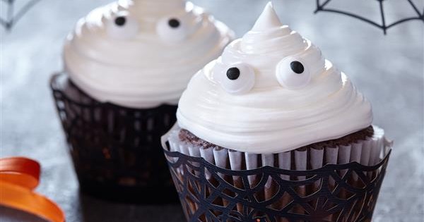 Spooky Ghost Cupcakes