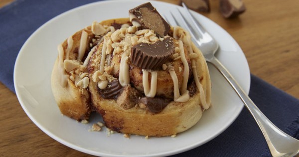 Peanut Butter Cup Cinnamon Rolls