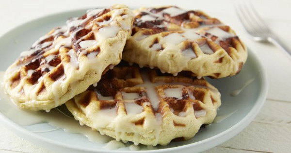 Cinnamon Roll Waffles with Cream Cheese Glaze