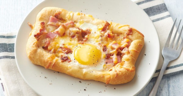 Crescent Breakfast Pies