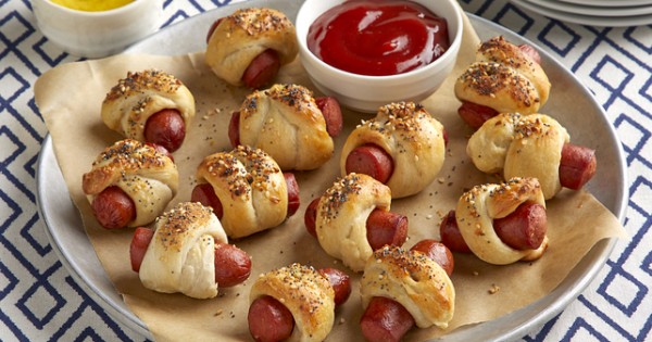 Everything Bagel Dogs