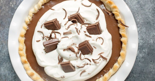 Icebox Hershey® Bar Chocolate Pie