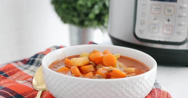 Instant Pot Hamburger Soup