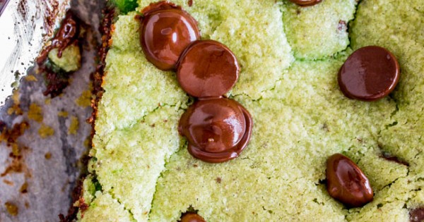 Mint Chocolate Chip Skillet Cookie