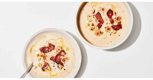 Cauliflower Soup with Hazelnuts and Bacon