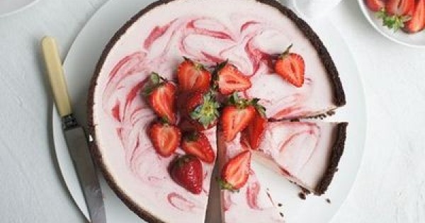 Strawberry Ripple Cheesecake