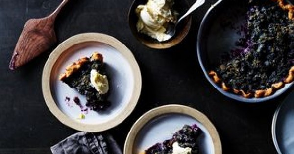 Blueberry Lemon Poppy Seed Pie