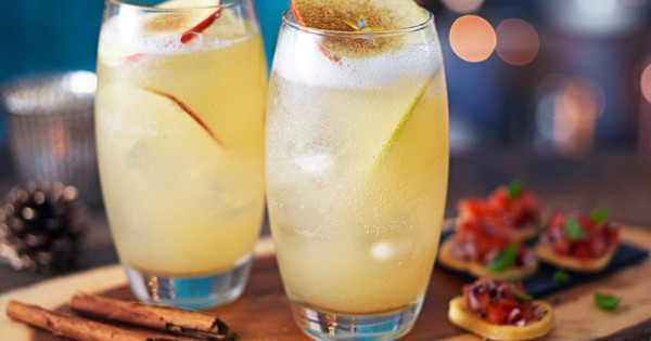 Spiced apple fizz