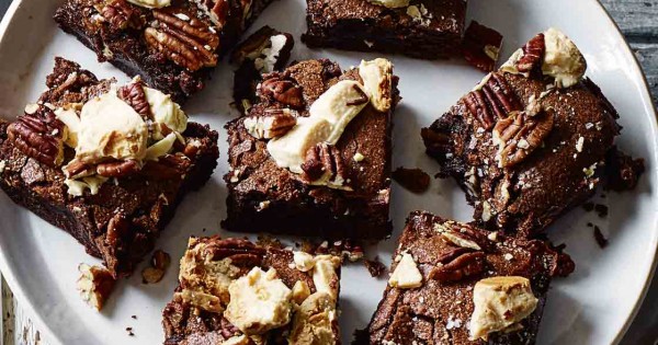 Salted pecan and white chocolate brownies