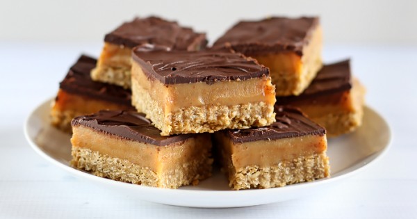 ANZAC Caramel Slice