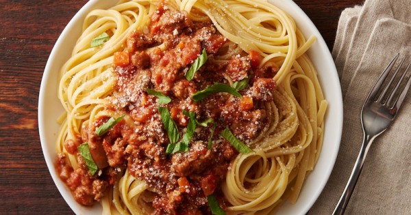 Slow-Cooker Beef Bolognese