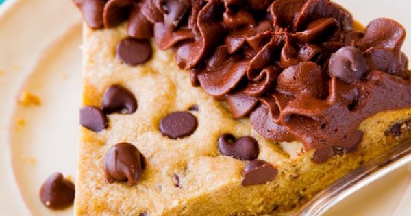 Chocolate Chip Cookie Cake