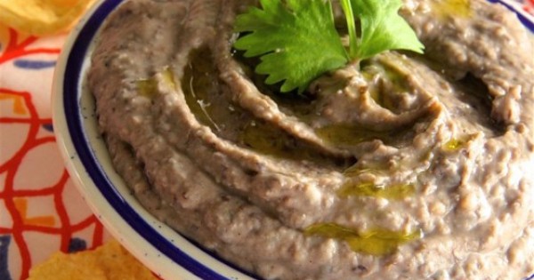 Quick Black Bean Hummus