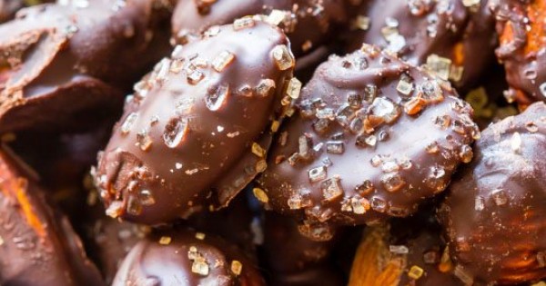 Dark Chocolate Sea Salt Almonds