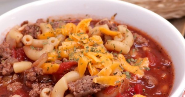 Old Fashioned Beef & Macaroni Soup