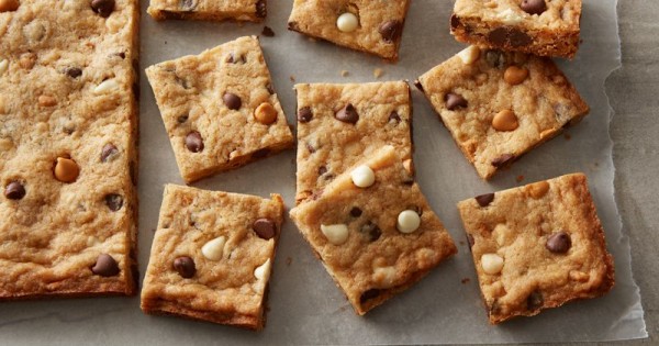 Triple Chip Cookie Bars