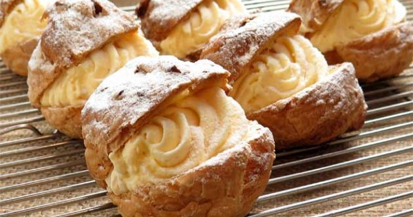 Simple and Easy Cream Puffs