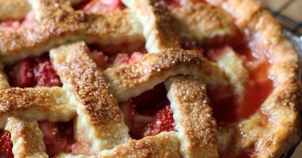 Strawberry Rhubarb Pie