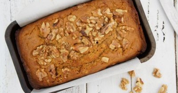 Banana and Walnut Cake
