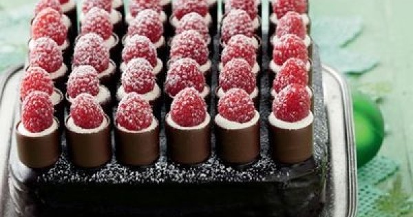 Chocolate and Raspberry Cake