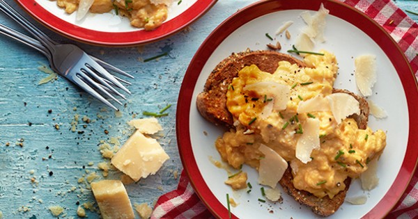 Valentine's Day scrambled eggs