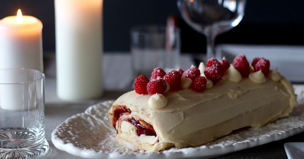 Raspberry Vanilla Yule Log