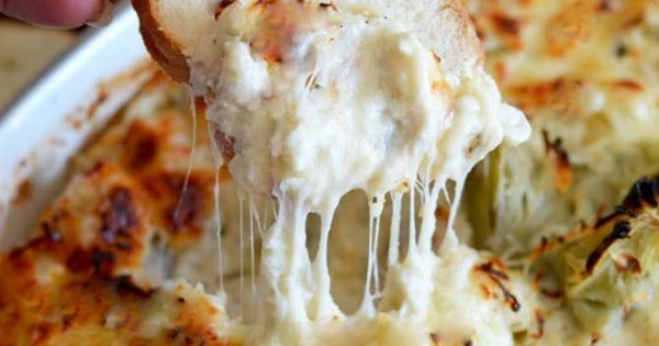 Recipe: Cheesy Crab and Artichoke Dip
