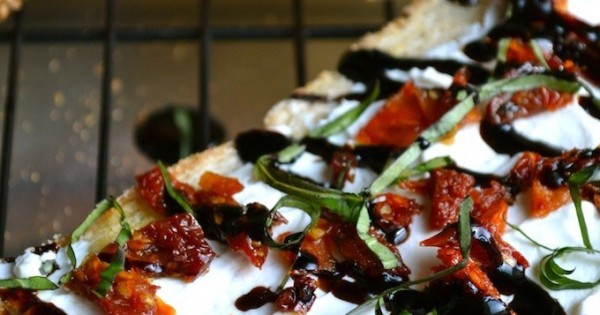 Goat Cheese and Sun Dried Tomato Crostini