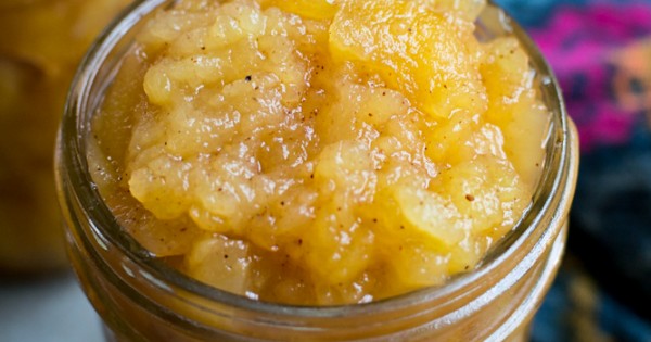 Homemade Applesauce (chunky style)