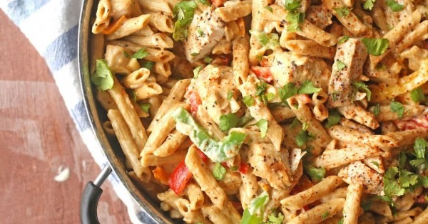 Chicken Fajita Pasta Skillet