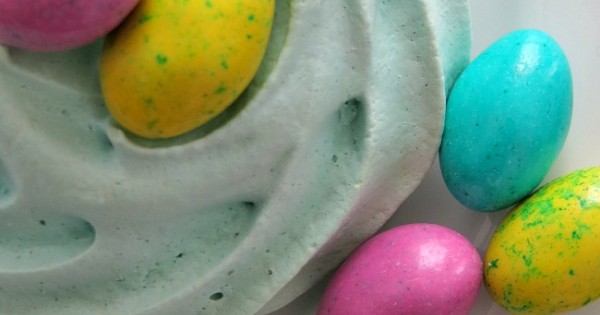 Easter Meringue Nests