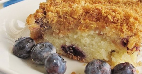 Sour Cream Blueberry Coffee Cake
