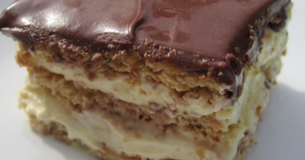 Eclair Cake