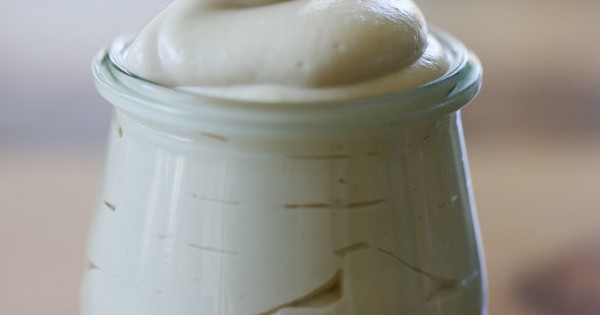 How to Make Cashew Sour Cream