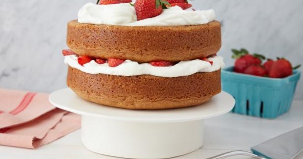 Strawberry Country Cake
