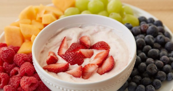 Creamy Strawberry Dip