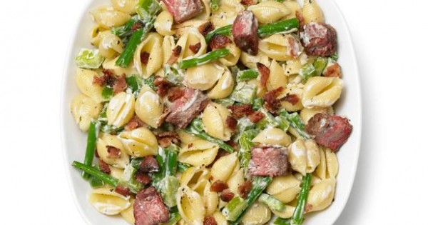 Pasta Salad With Steak, Bell Pepper, Green Beans and Bacon
