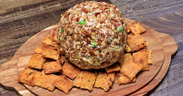 Keto Cheese Ball