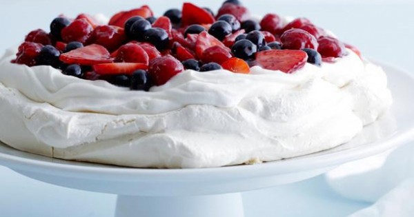 Mixed Berry Pavlova