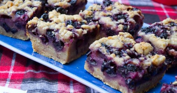 Blueberry Pie Bars