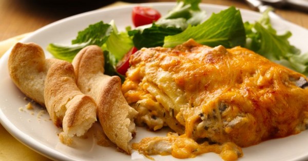 Slow-Cooker Three-Cheese Creamy Lasagna