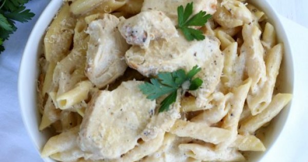 Crock Pot Chicken Alfredo
